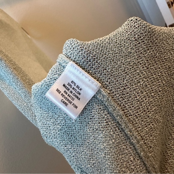 Pale green Debra deRoo small shell sweater tank top - Picture 10 of 10